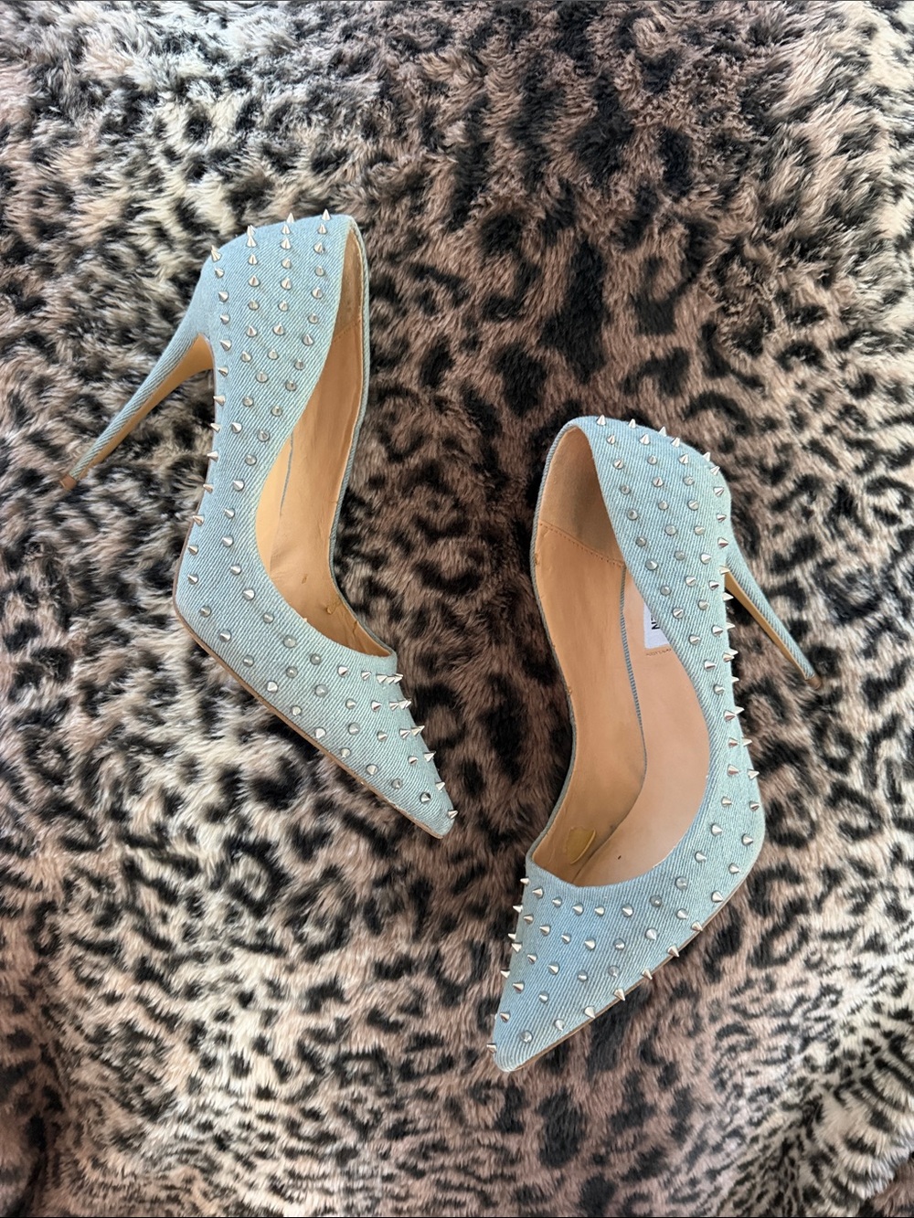 RARE sz 9 Steve Madden spiked Studded Pointed-Toe High Heels in Light Blue Jean